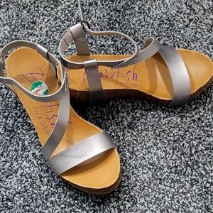 LIKE NEW Silver wedge 👡